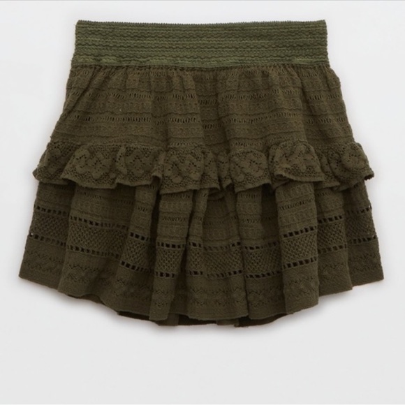 aerie green textured crochet style skirt - Picture 1 of 5